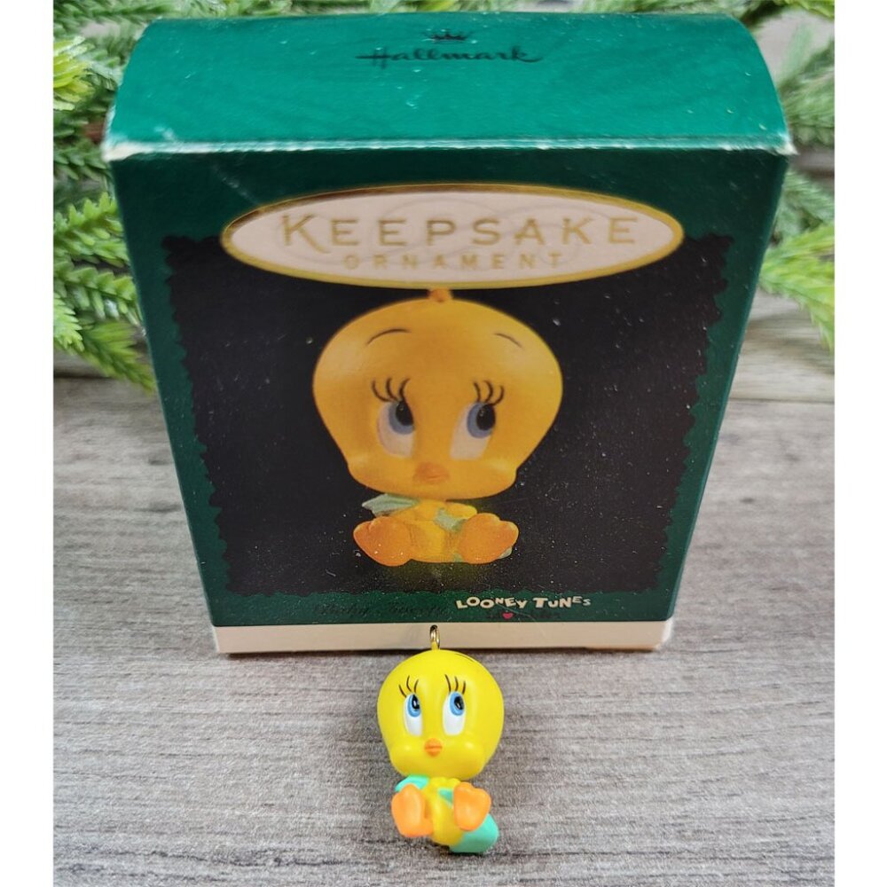 Hallmark Vintage 1996 Looney Toons Tweety Bird Mini Christmas Ornament